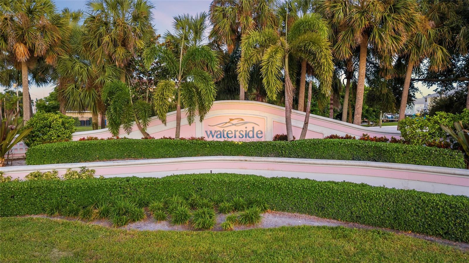5202 BEACH DRIVE SE, #D, St Petersburg, FL 33705