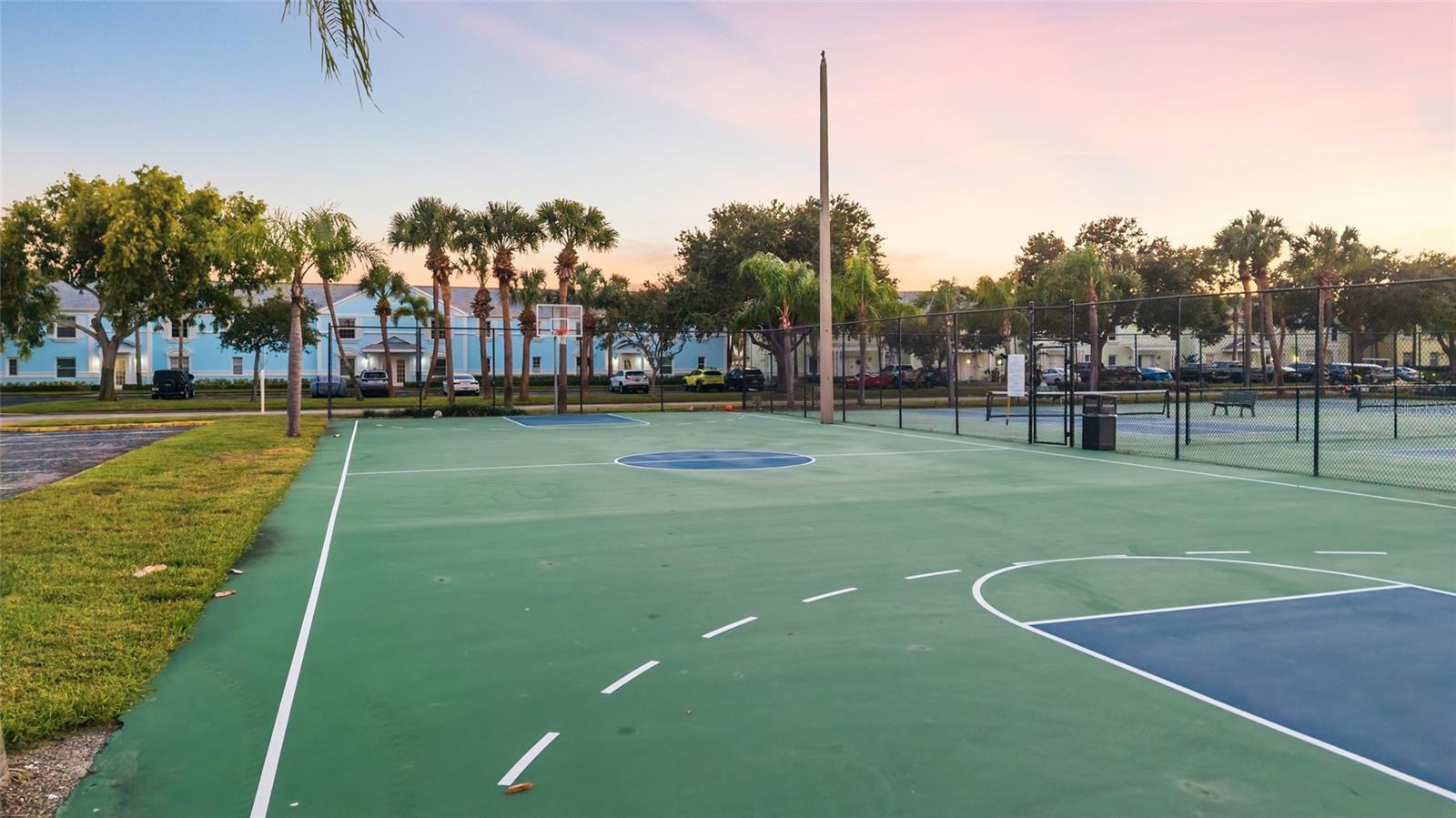5202 BEACH DRIVE SE, #D, St Petersburg, FL 33705