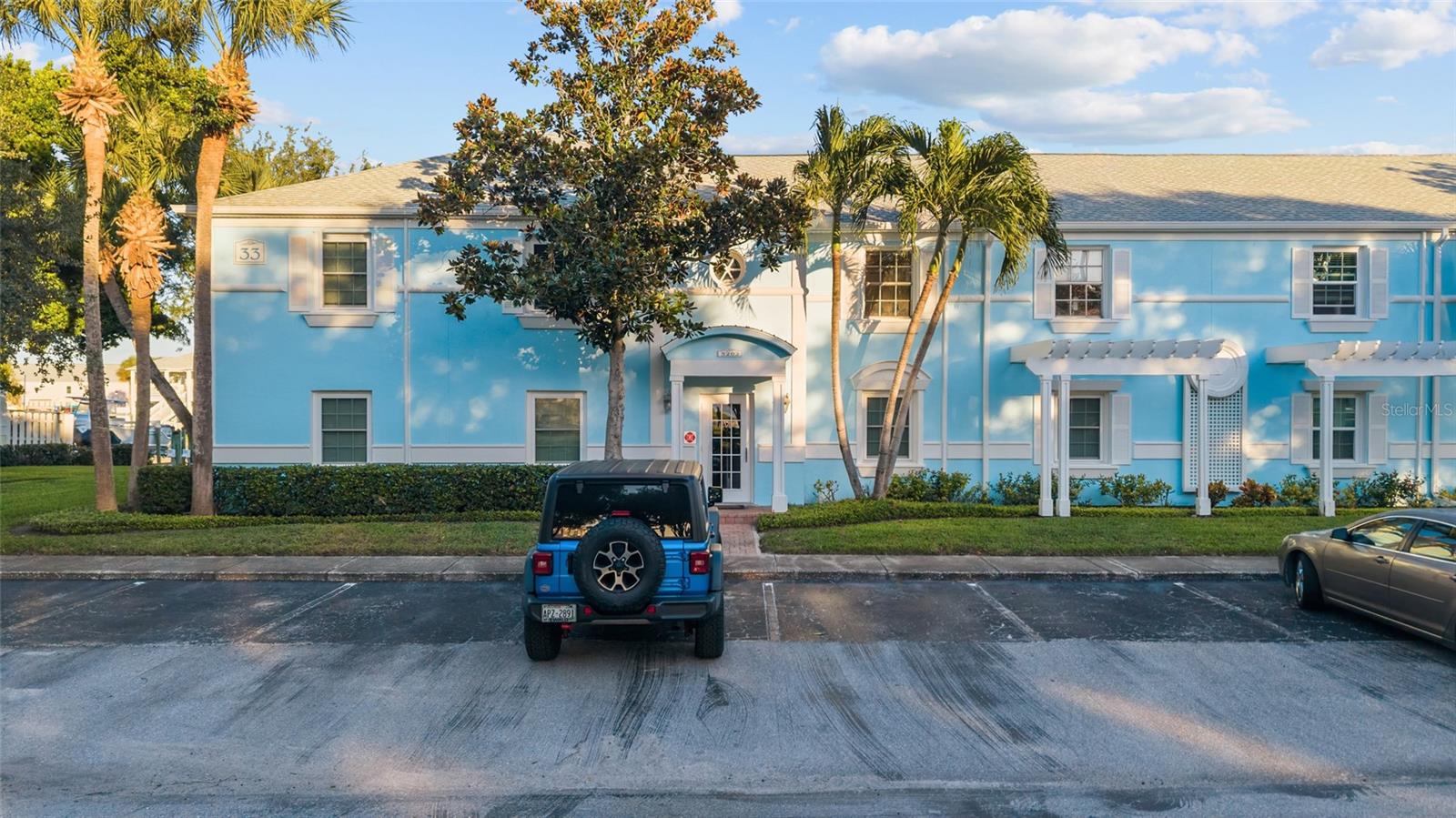 5202 BEACH DRIVE SE, #D, St Petersburg, FL 33705 5202 BEACH DRIVE SE, #D, St Petersburg, FL 33705