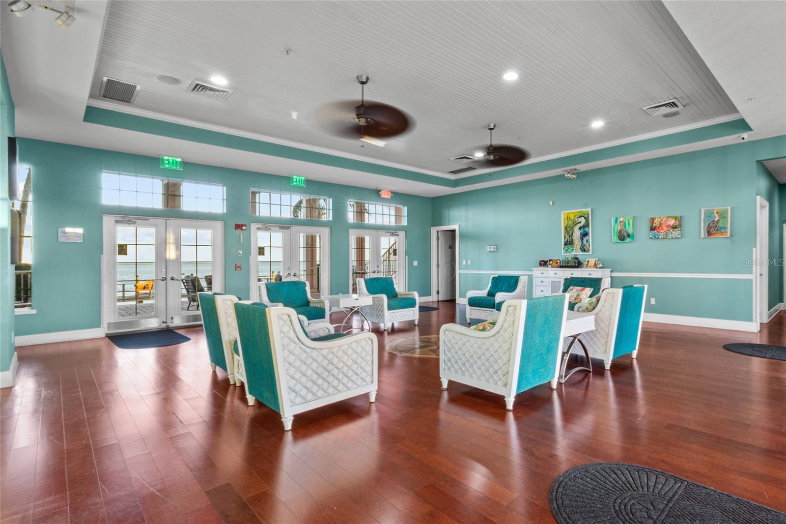 5202 BEACH DRIVE SE, #D, St Petersburg, FL 33705