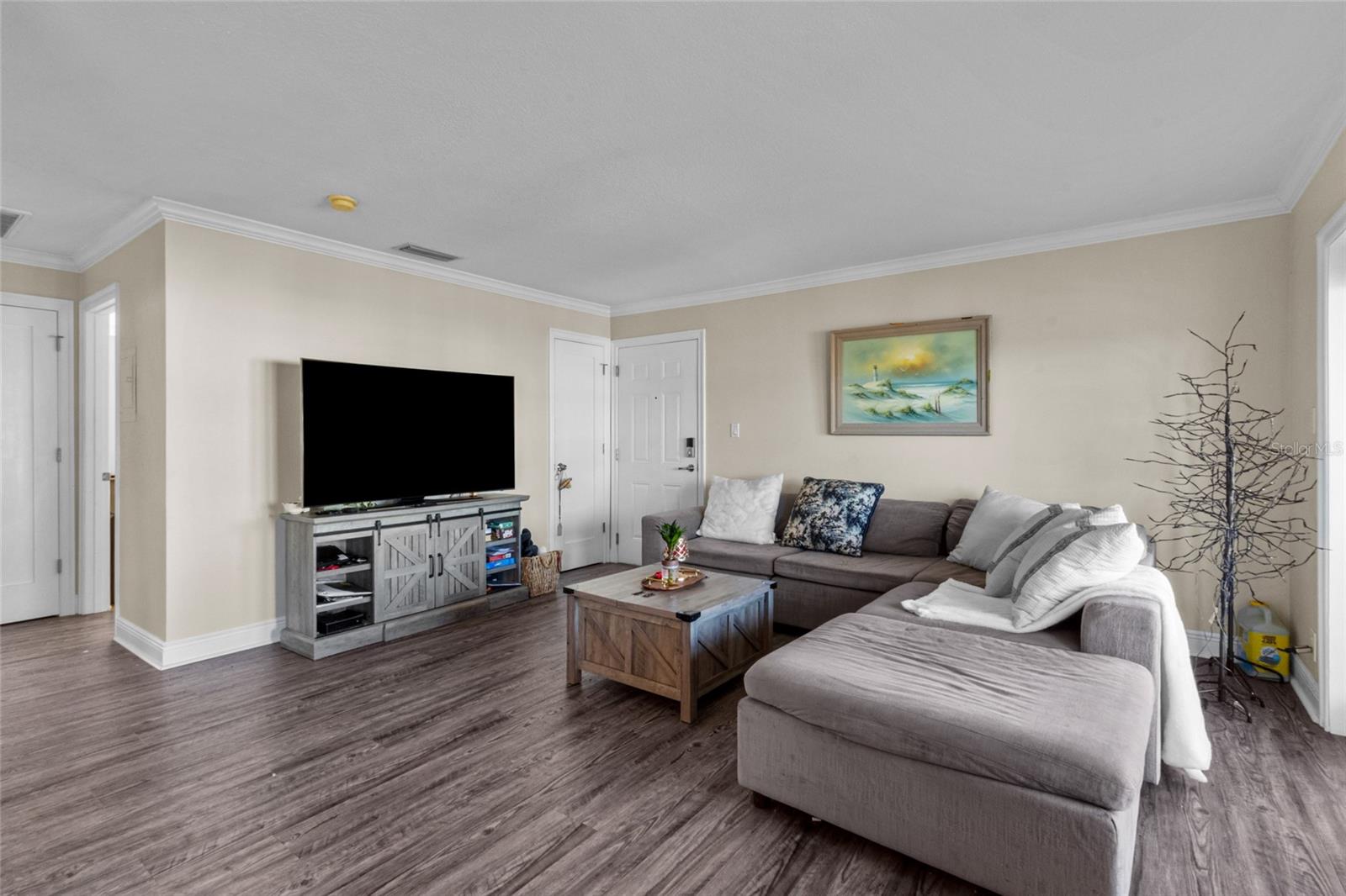 5202 BEACH DRIVE SE, #D, St Petersburg, FL 33705