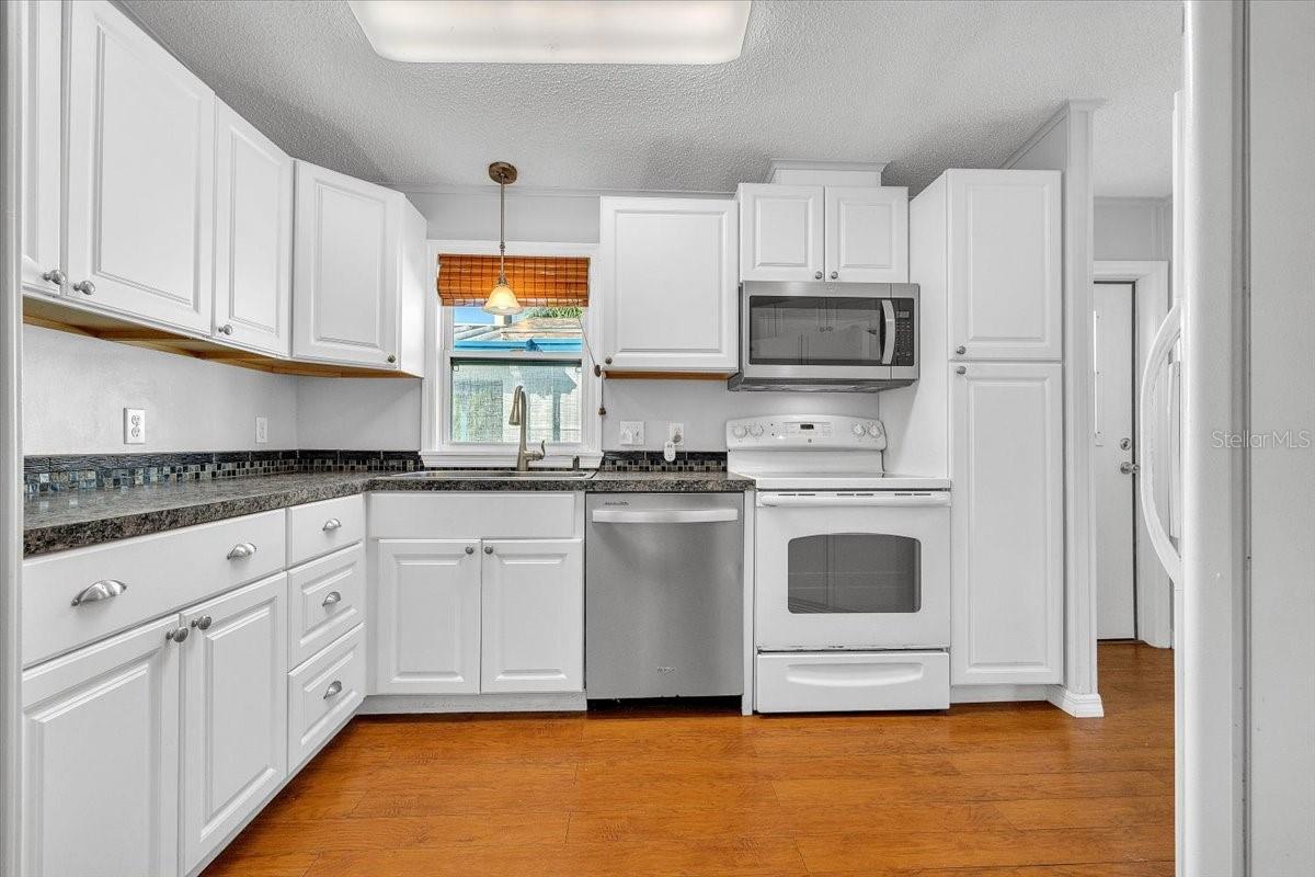 47 N STARBOARD DRIVE, Venice, FL 34285