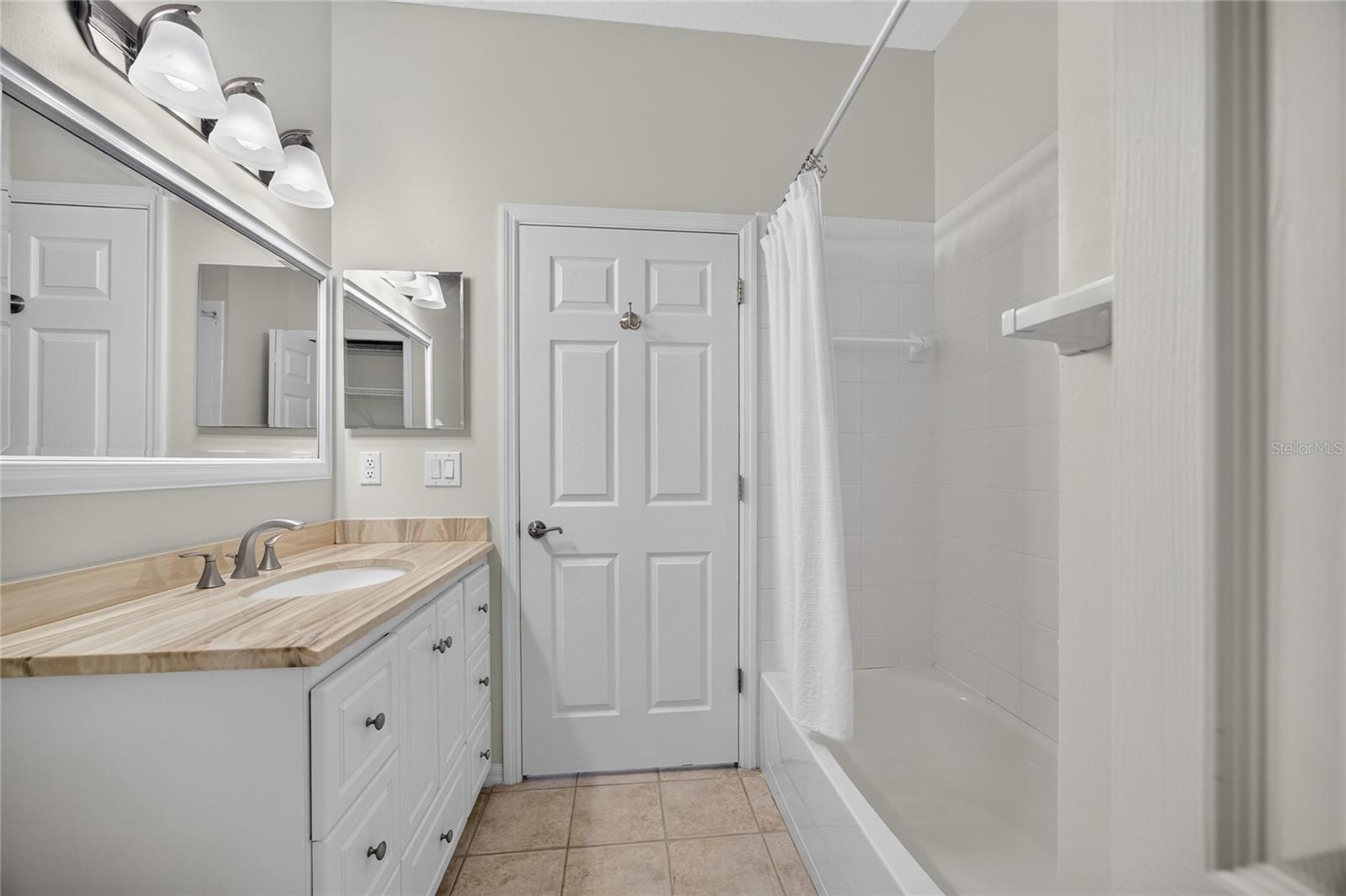 587 BACK NINE DRIVE, Venice, FL 34285