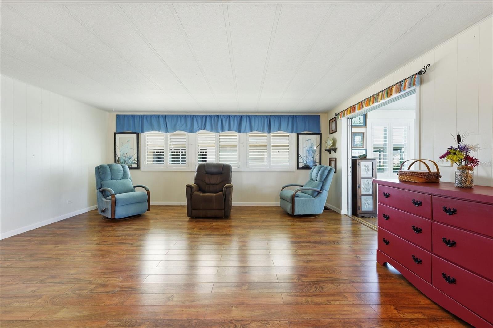 110 MARTINIQUE ROAD, North Port, FL 34287