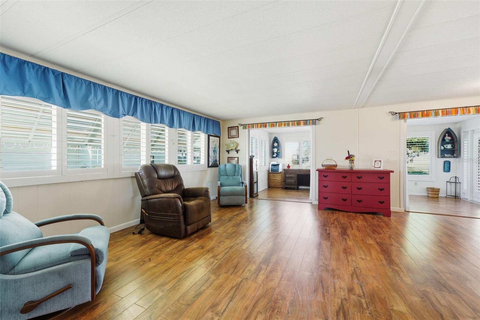 110 MARTINIQUE ROAD, North Port, FL 34287