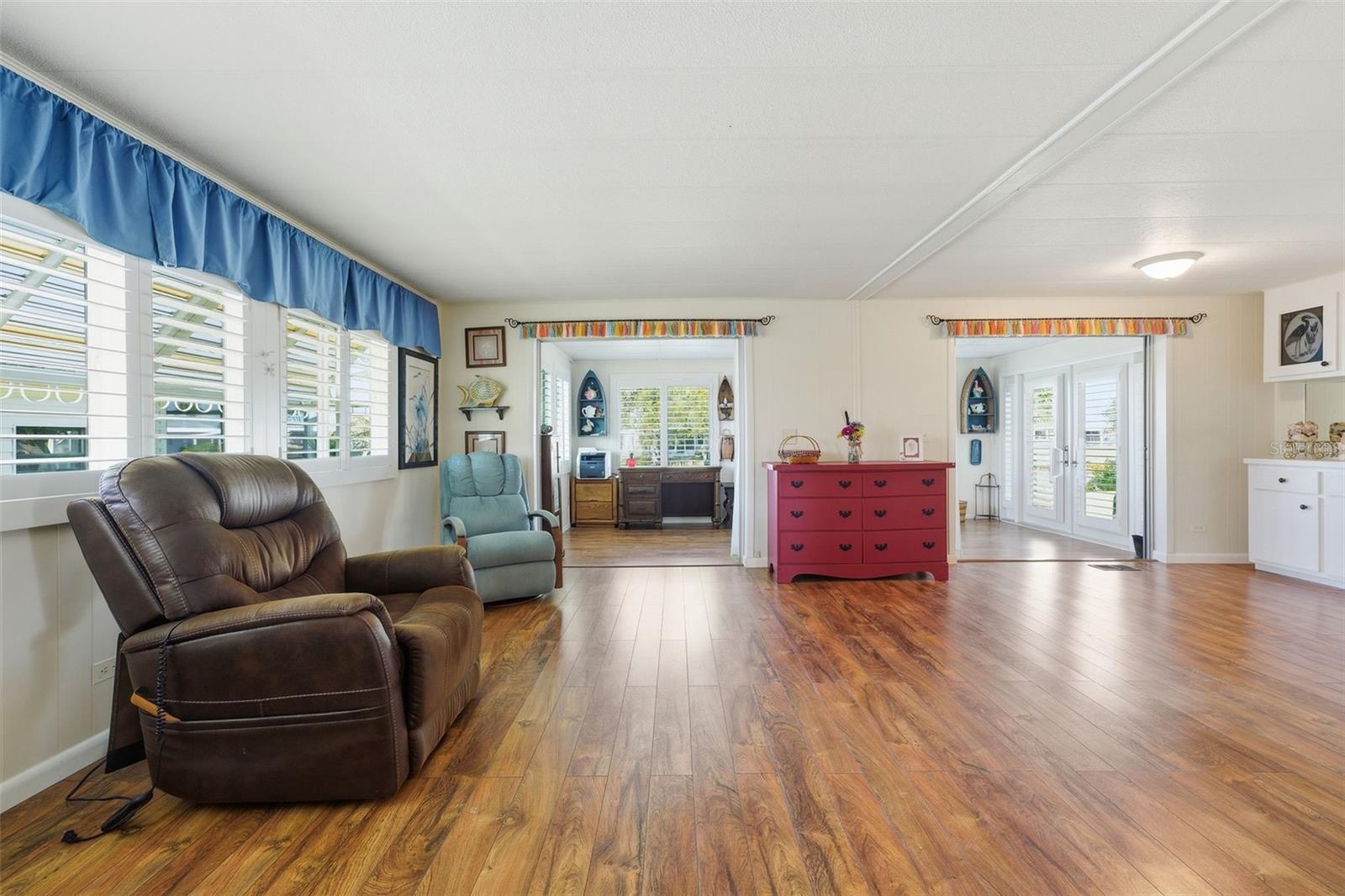 110 MARTINIQUE ROAD, North Port, FL 34287