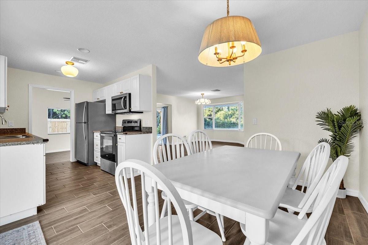 2524 COLLINGSWOOD BOULEVARD, Port Charlotte, FL 33948