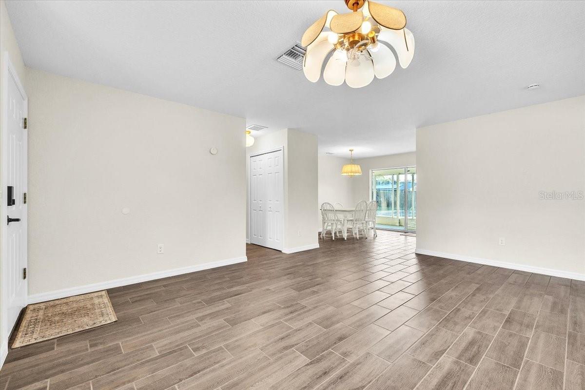 2524 COLLINGSWOOD BOULEVARD, Port Charlotte, FL 33948