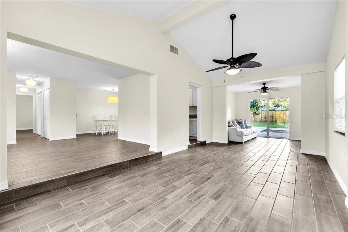 2524 COLLINGSWOOD BOULEVARD, Port Charlotte, FL 33948