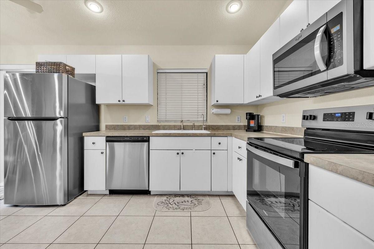 1091 LUAU STREET, North Port, FL 34286