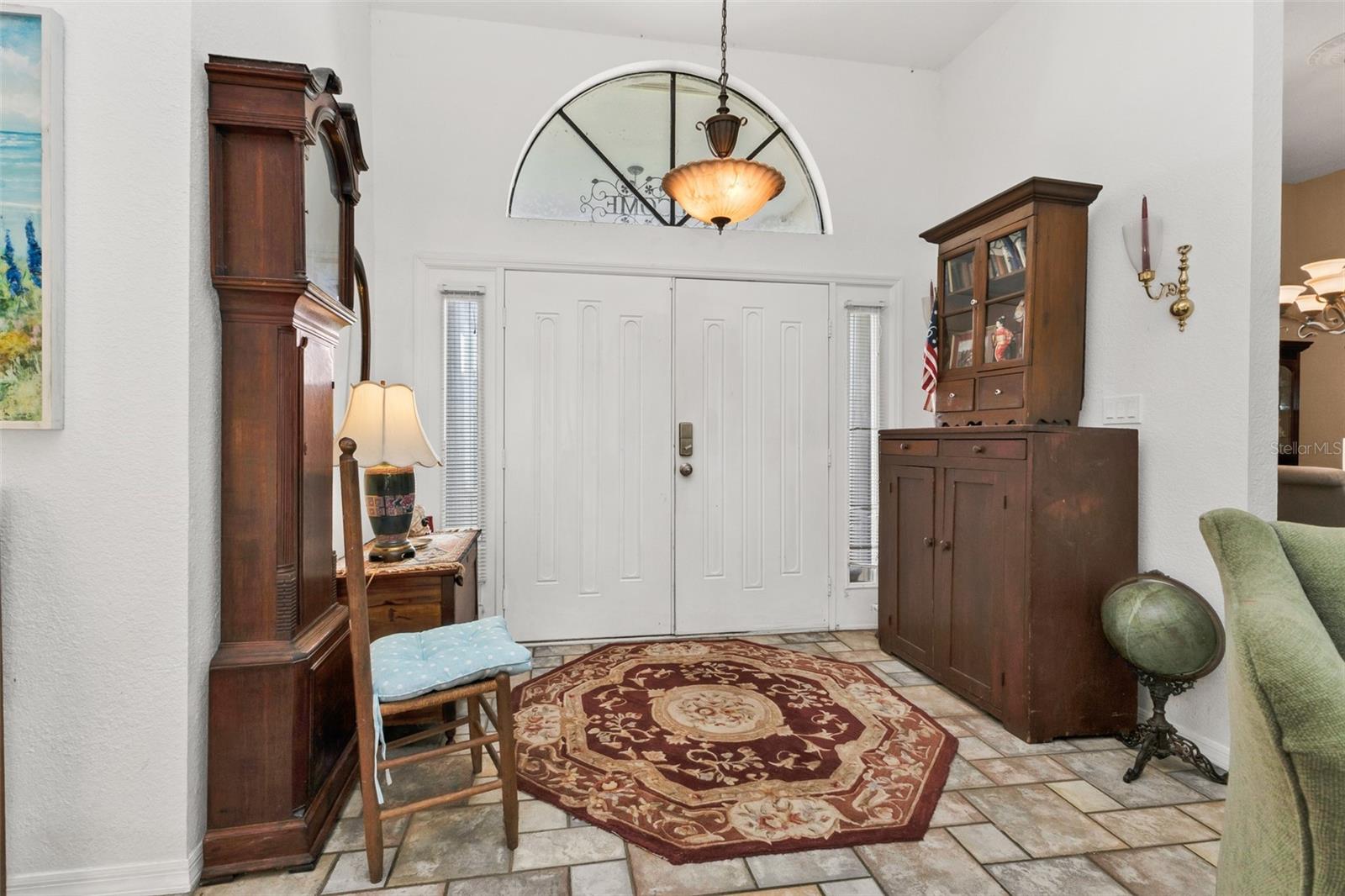 FOYER FOYER