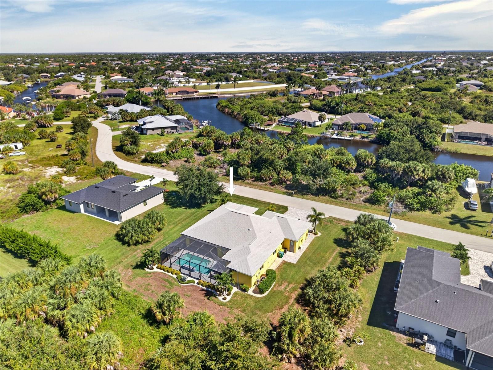 10001 WINNIPEG STREET, Port Charlotte, FL 33981