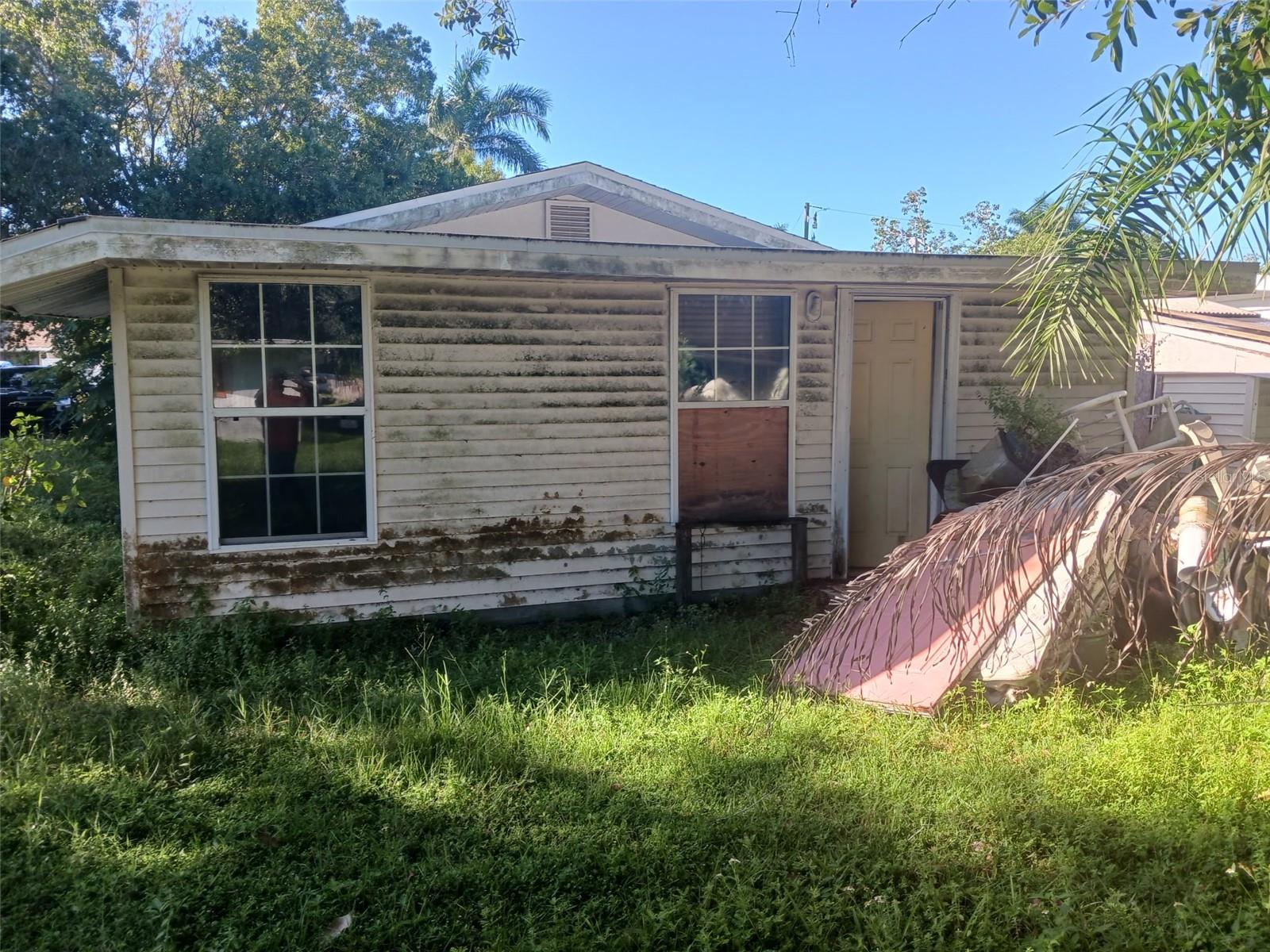 2216 MARK AVENUE, Punta Gorda, FL 33950