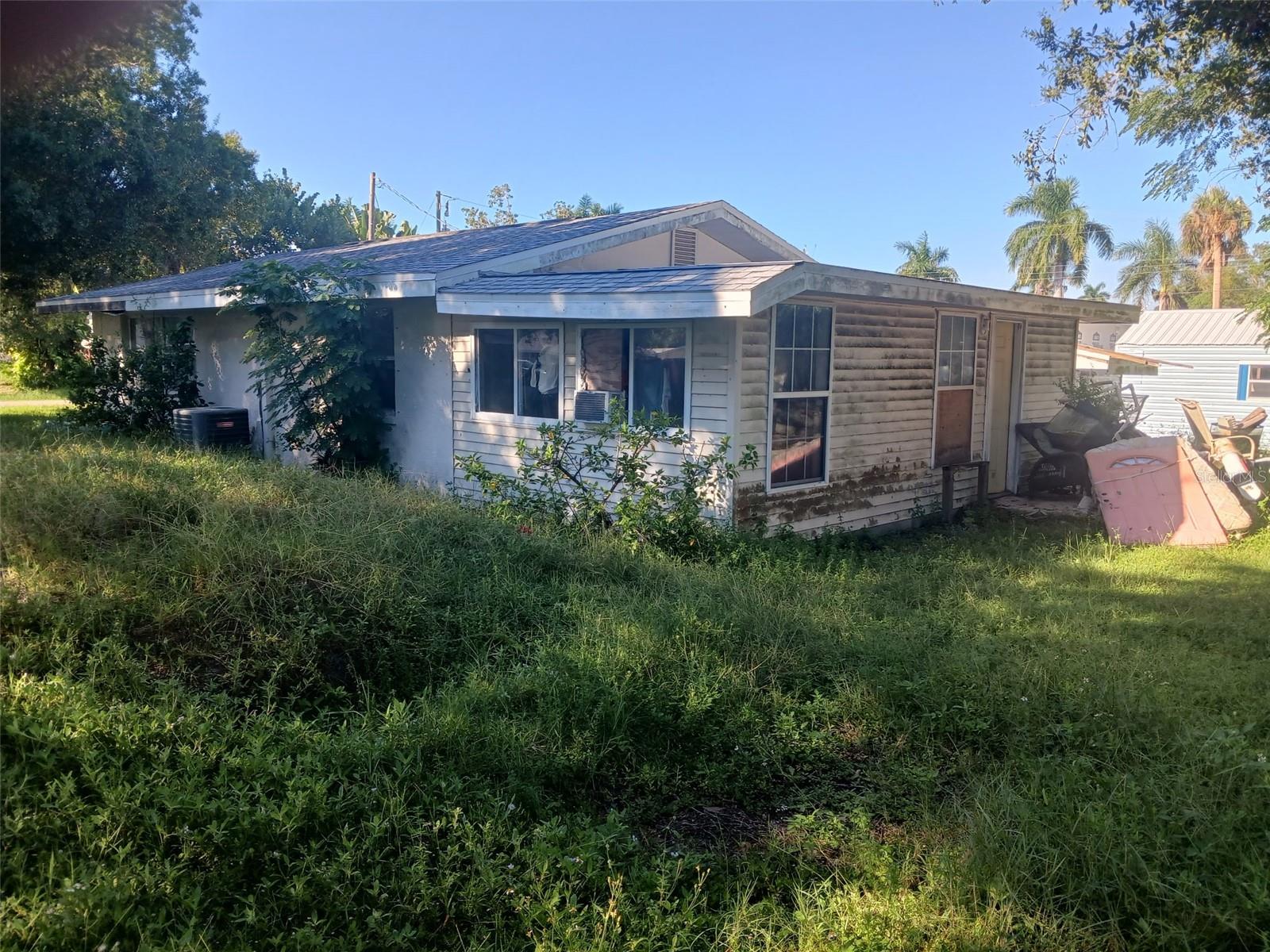 2216 MARK AVENUE, Punta Gorda, FL 33950