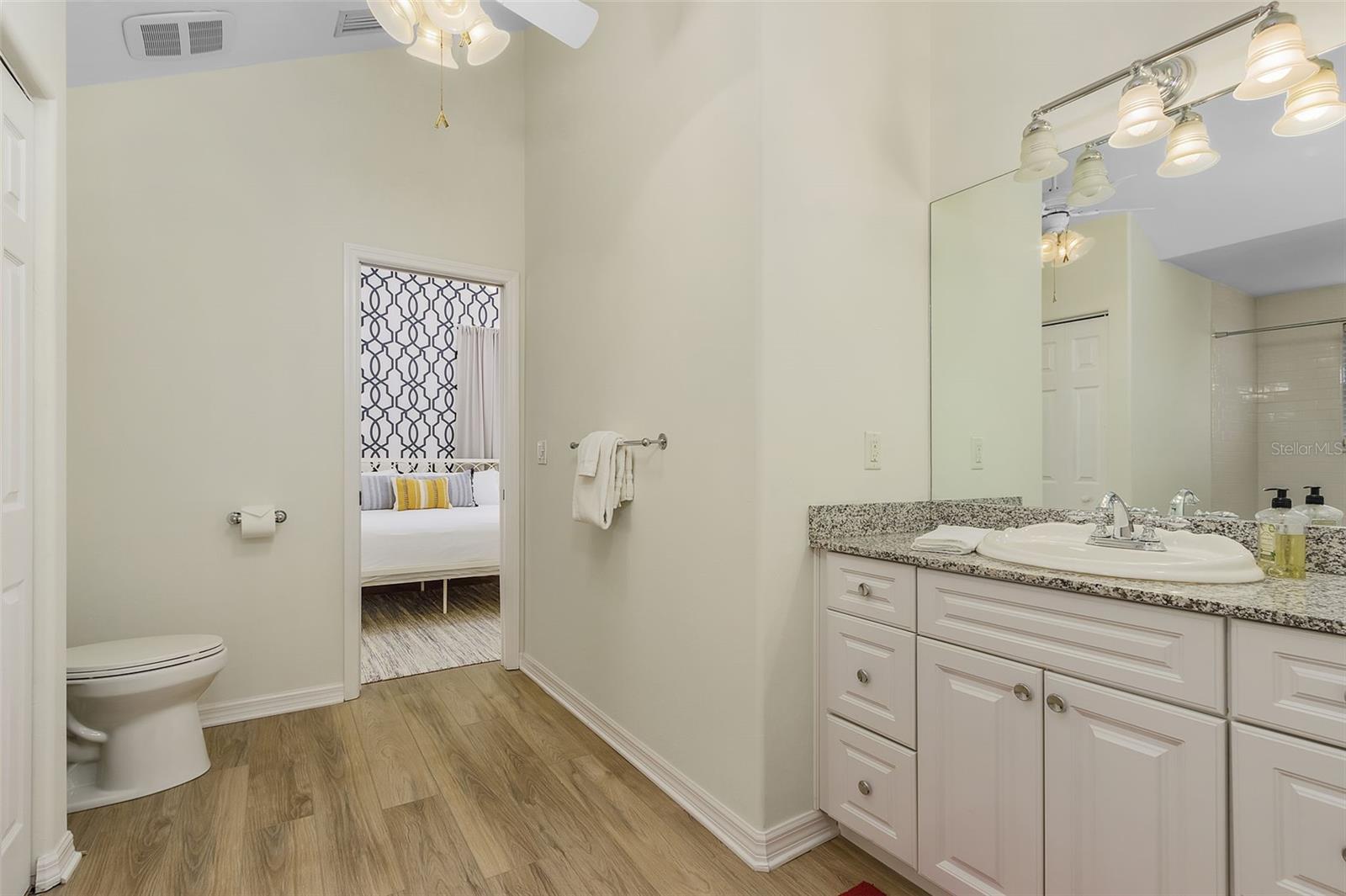 Upper bath