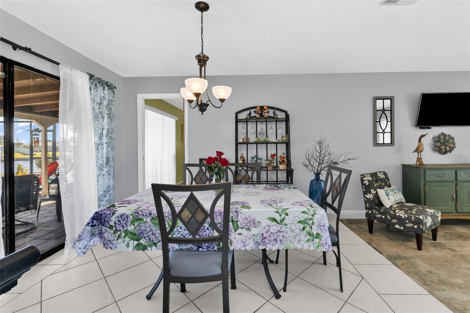 311 W TARPON BOULEVARD NW, Port Charlotte, FL 33952
