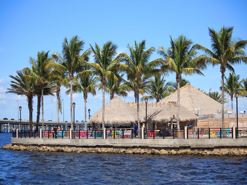 Tiki Hut Tiki Hut