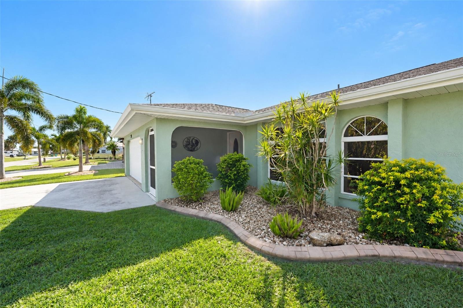 18231 HOTTELET CIRCLE, Port Charlotte, FL 33948