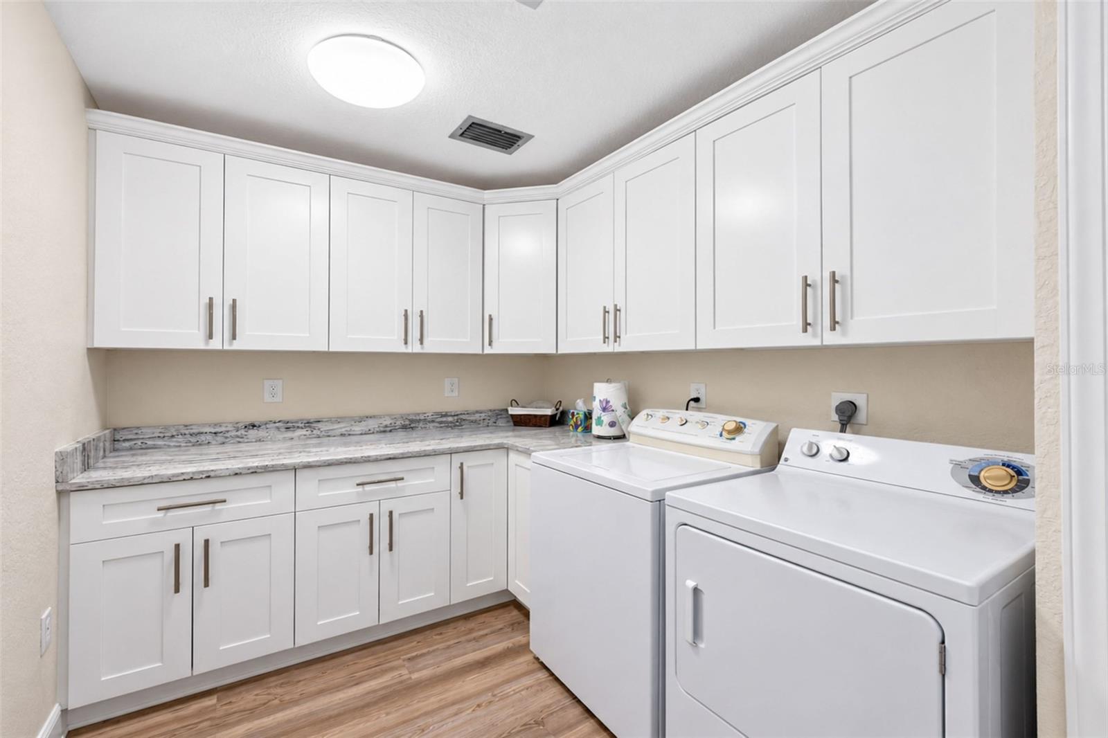 18231 HOTTELET CIRCLE, Port Charlotte, FL 33948