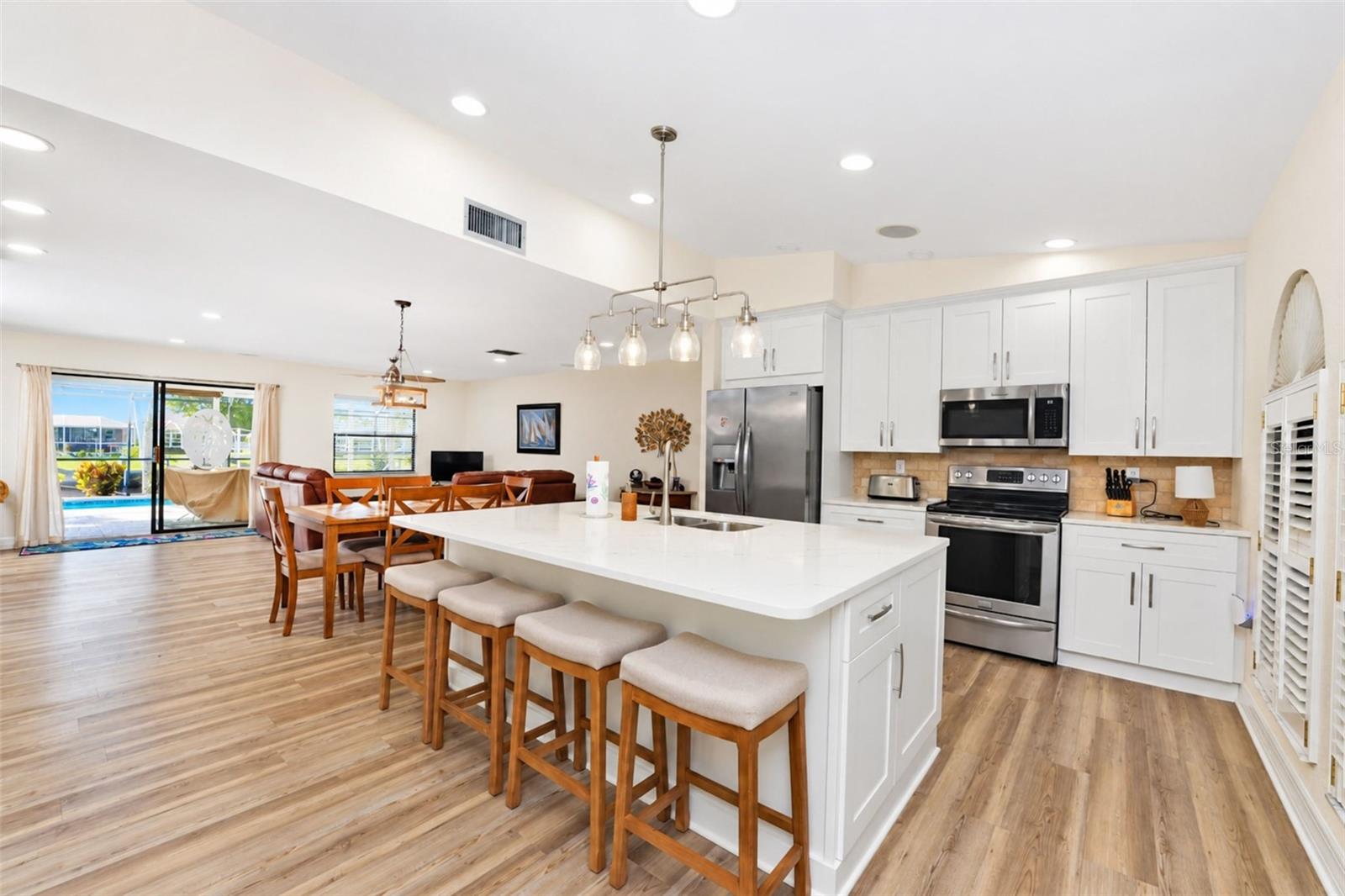 18231 HOTTELET CIRCLE, Port Charlotte, FL 33948
