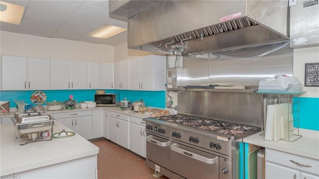 clubhouse kitchen