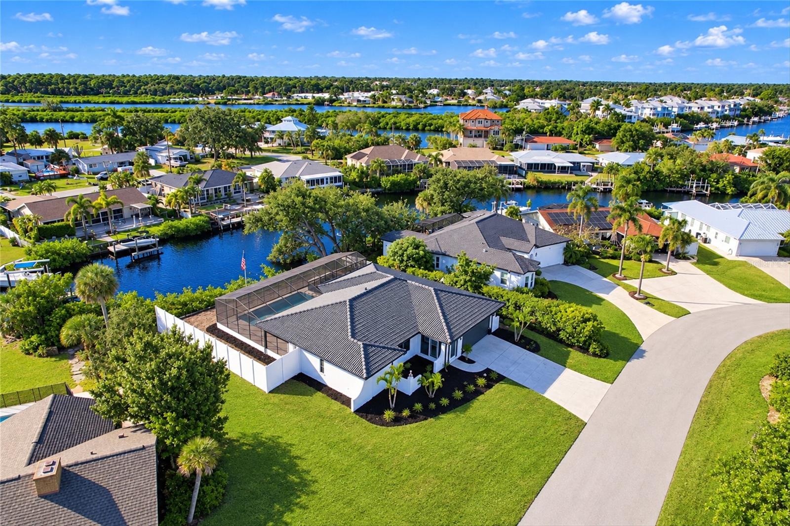 511 BONITO AVENUE, Nokomis, FL 34275