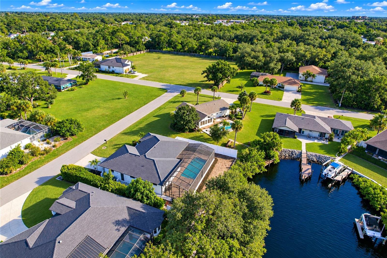 511 BONITO AVENUE, Nokomis, FL 34275