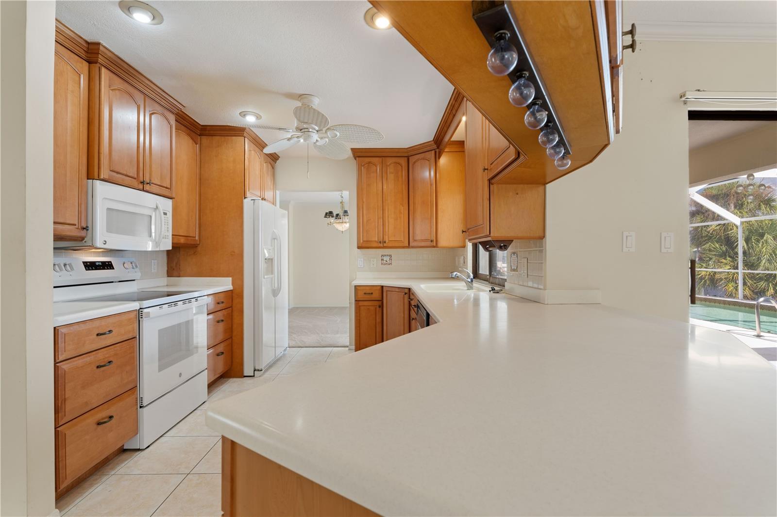 140 BAYSHORE COURT, Punta Gorda, FL 33950