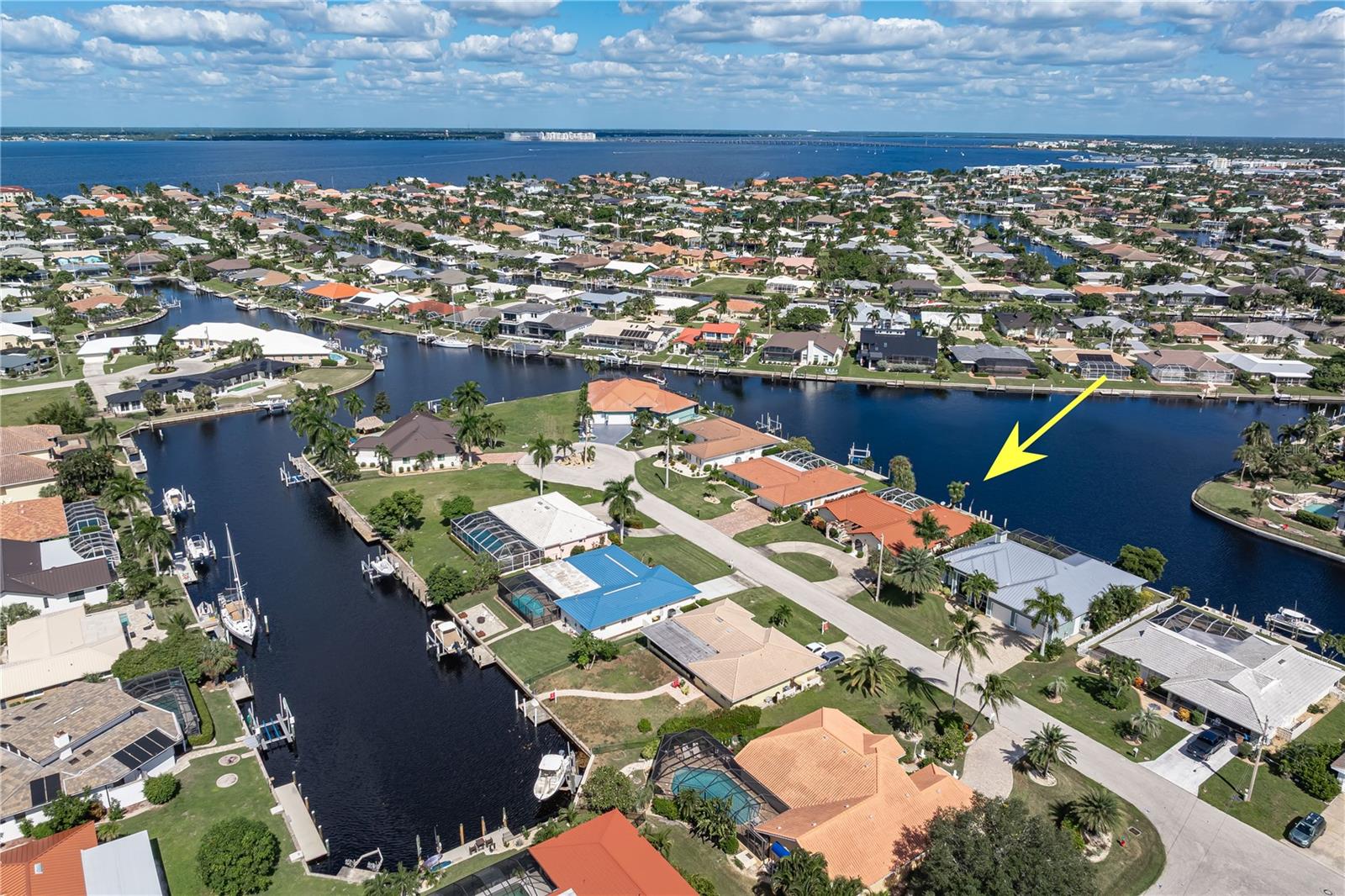 140 BAYSHORE COURT, Punta Gorda, FL 33950