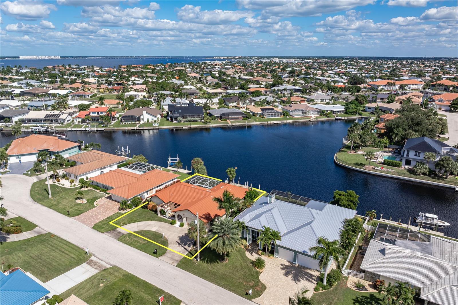 140 BAYSHORE COURT, Punta Gorda, FL 33950