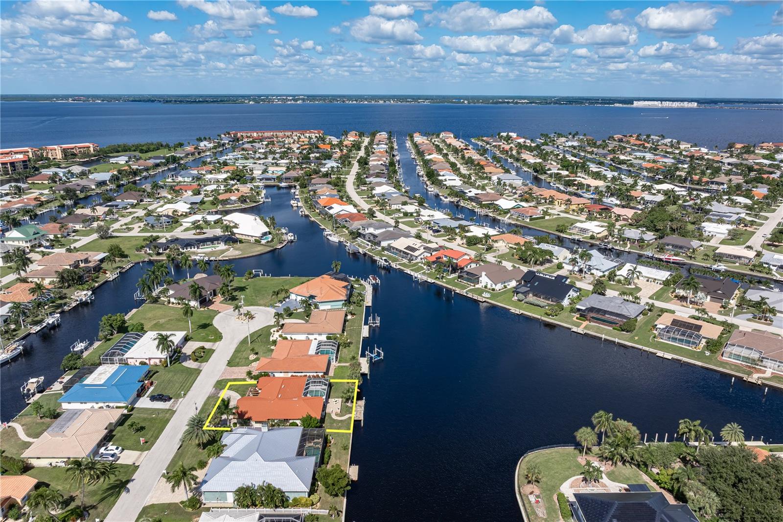140 BAYSHORE COURT, Punta Gorda, FL 33950