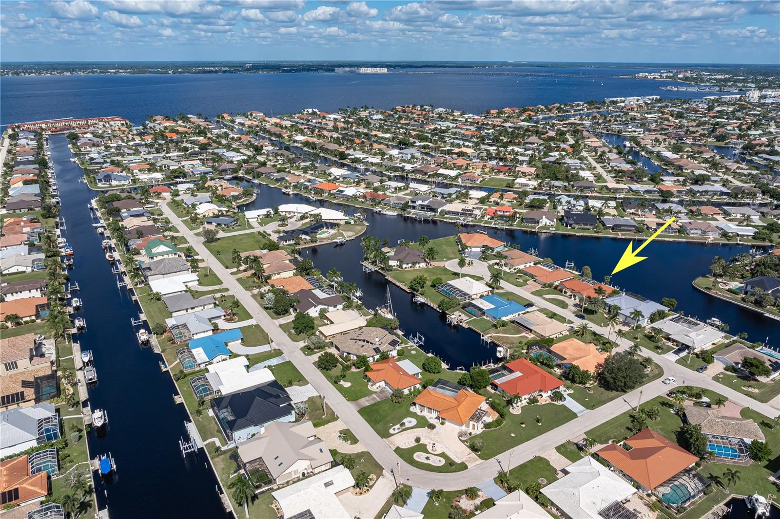 140 BAYSHORE COURT, Punta Gorda, FL 33950