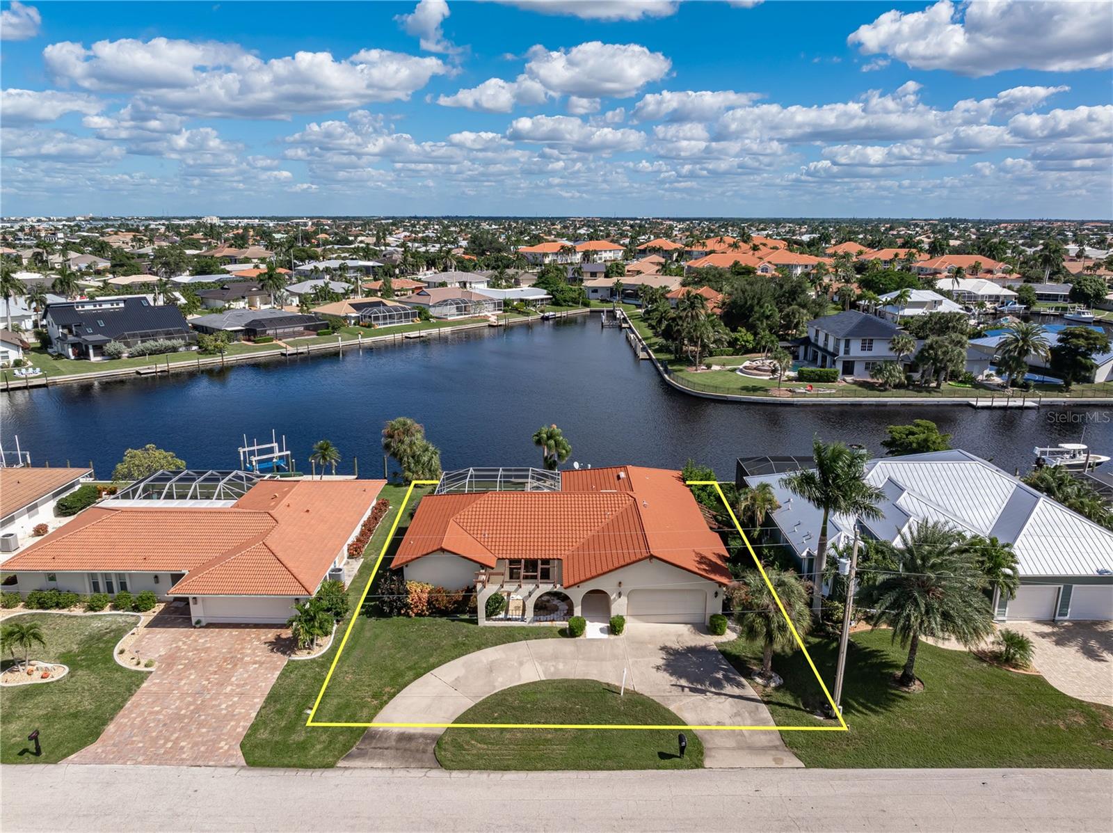 140 BAYSHORE COURT, Punta Gorda, FL 33950