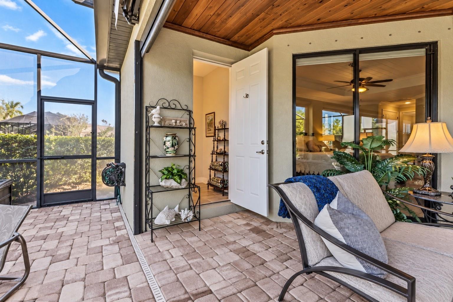 16422 HILLSIDE CIRCLE, Bradenton, FL 34202