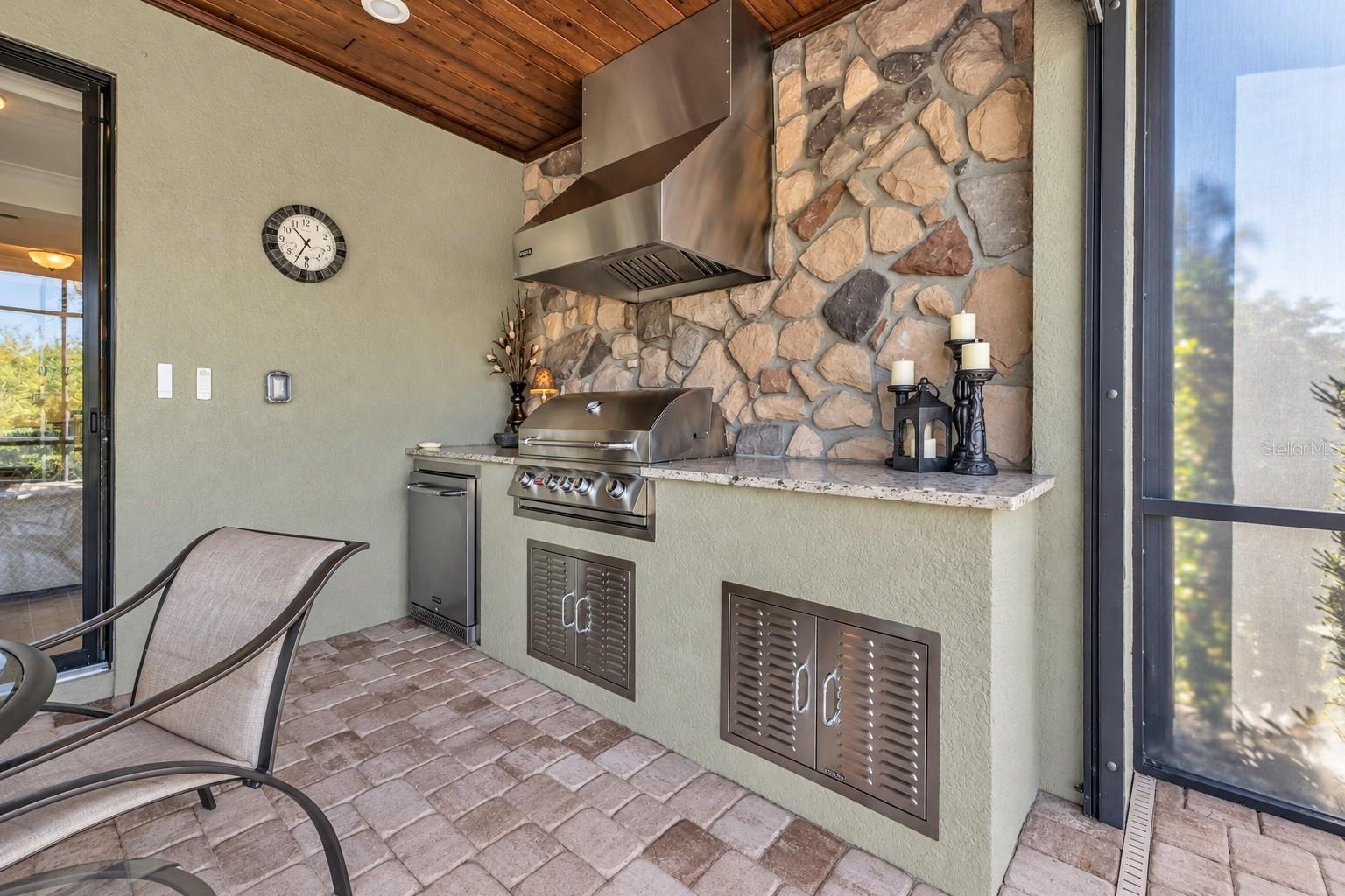 16422 HILLSIDE CIRCLE, Bradenton, FL 34202