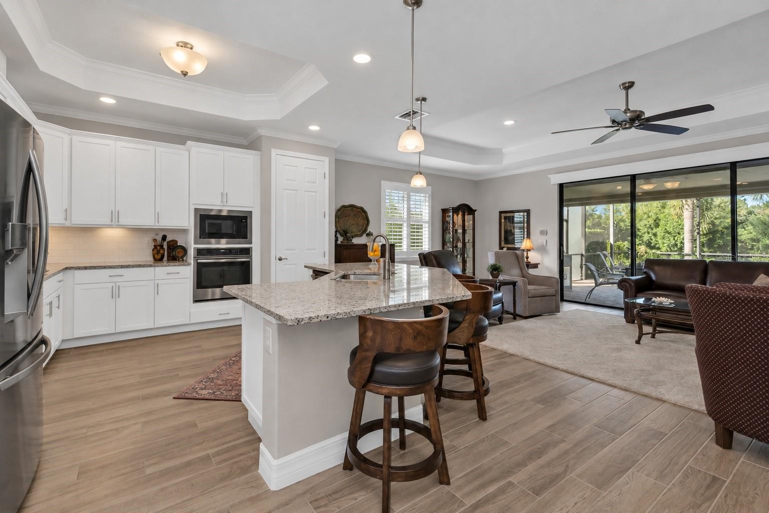 16422 HILLSIDE CIRCLE, Bradenton, FL 34202
