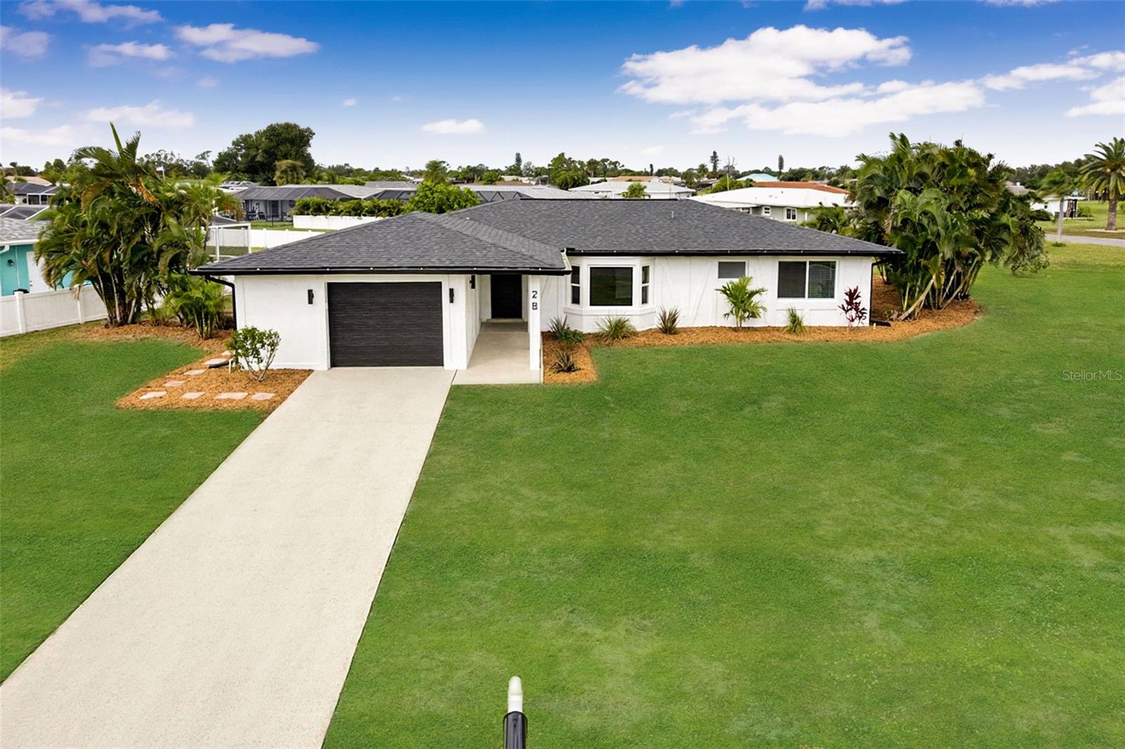 28 GOLFVIEW ROAD, Rotonda West, FL 33947
