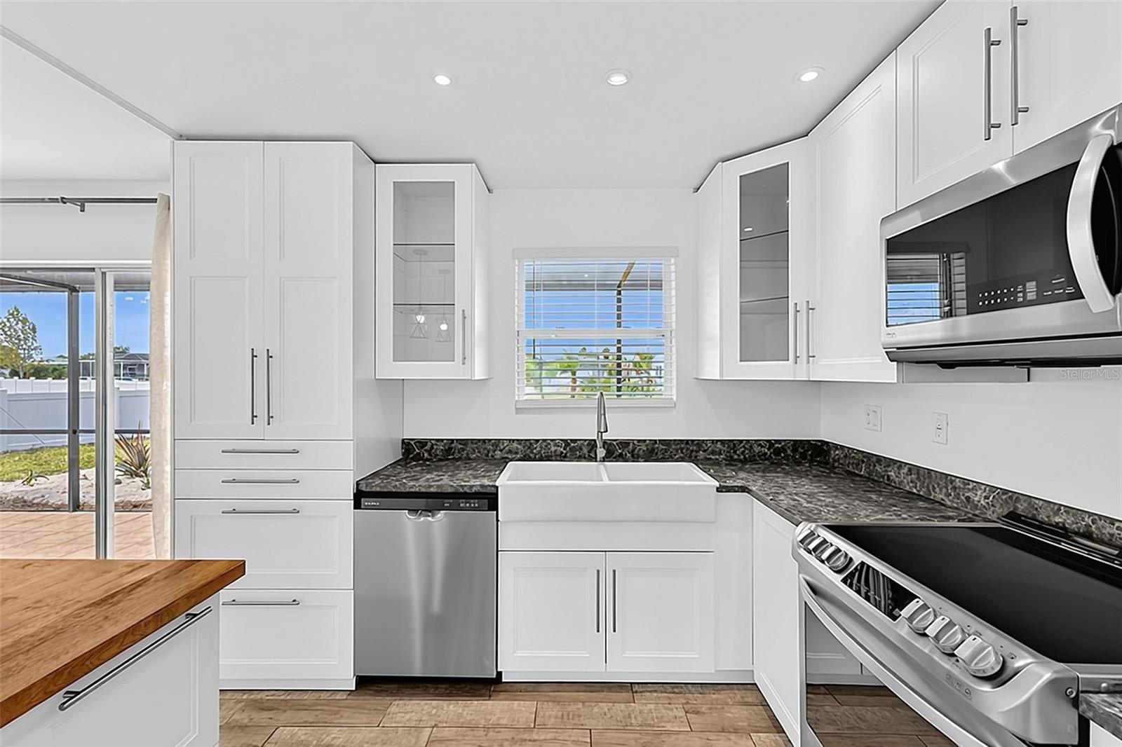 28 GOLFVIEW ROAD, Rotonda West, FL 33947