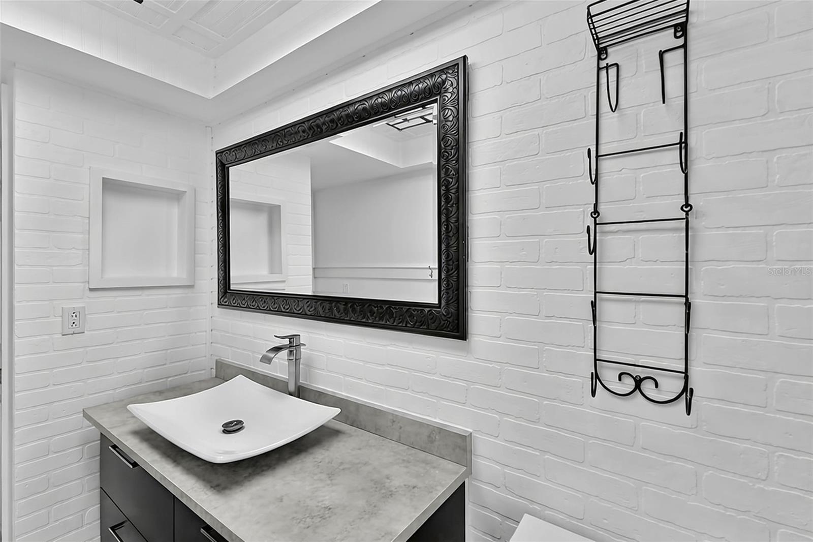 28 GOLFVIEW ROAD, Rotonda West, FL 33947