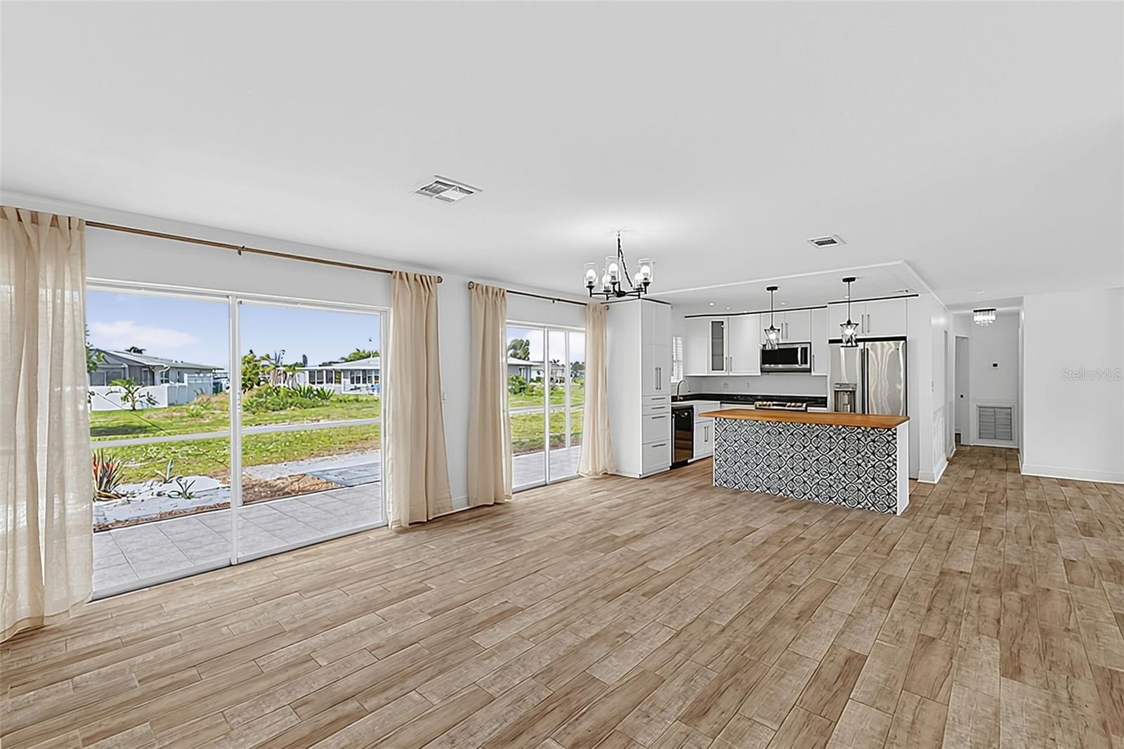 28 GOLFVIEW ROAD, Rotonda West, FL 33947