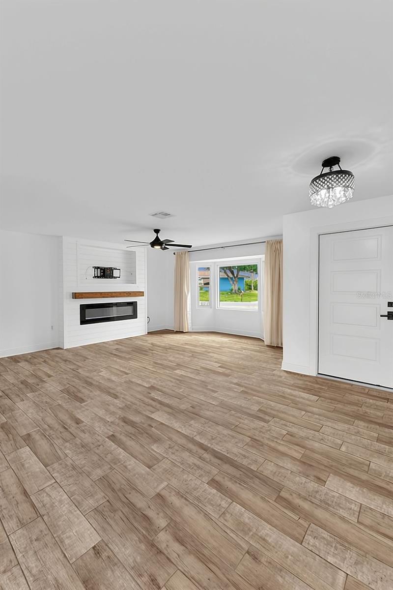 28 GOLFVIEW ROAD, Rotonda West, FL 33947