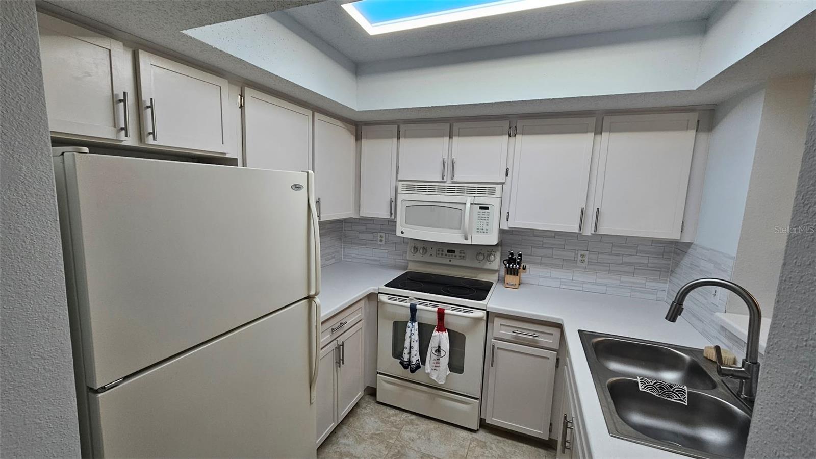 19505 QUESADA AVENUE, #C203, Port Charlotte, FL 33948 19505 QUESADA AVENUE, #C203, Port Charlotte, FL 33948