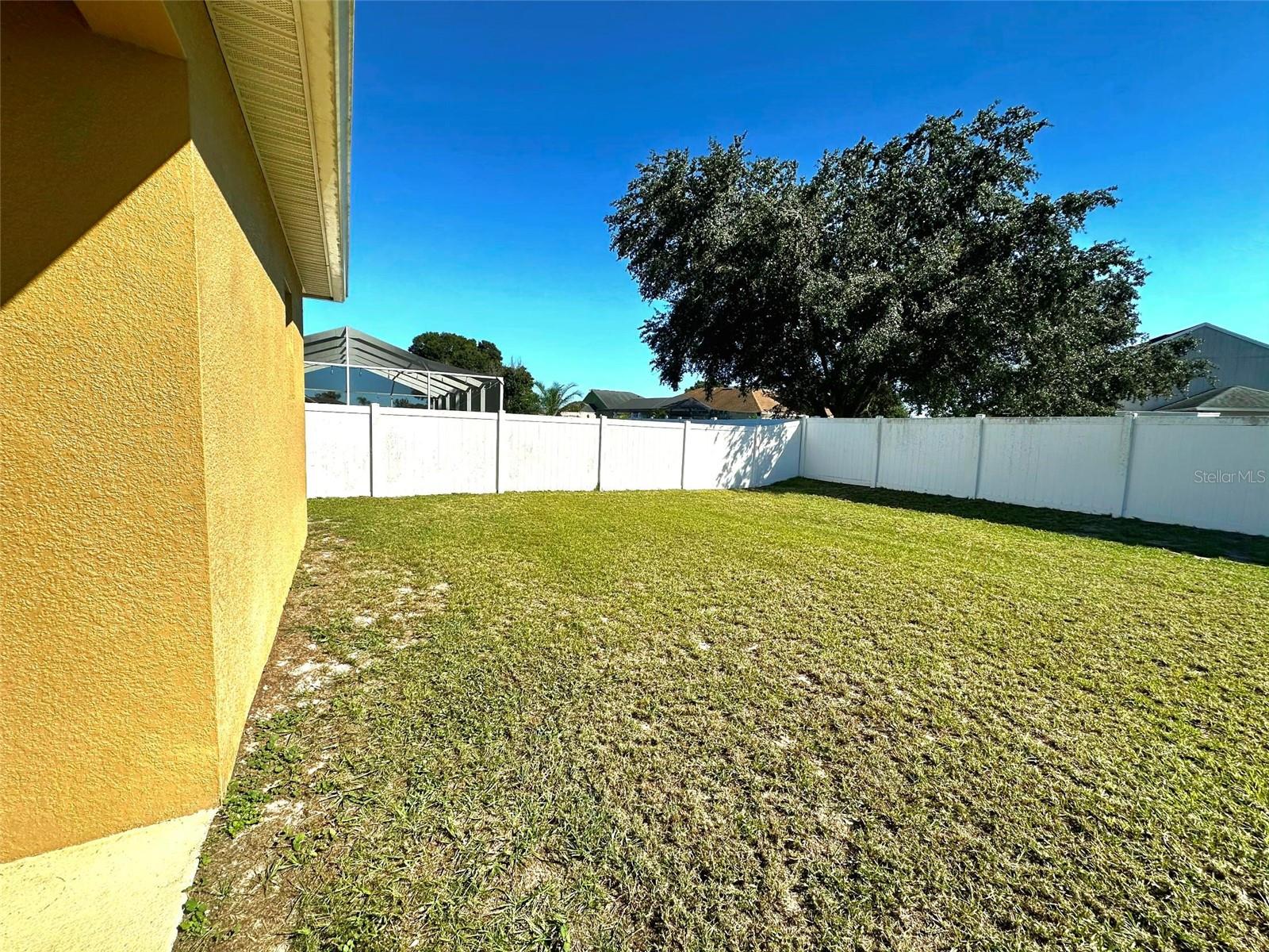 3259 SUMMIT LANE, Lakeland, FL 33810 3259 SUMMIT LANE, Lakeland, FL 33810