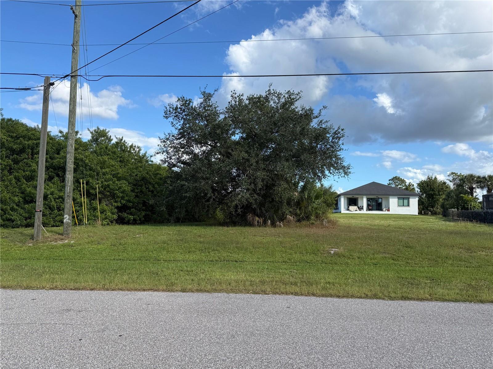 223 ANTILLA DRIVE, Rotonda West, FL 33947 223 ANTILLA DRIVE, Rotonda West, FL 33947