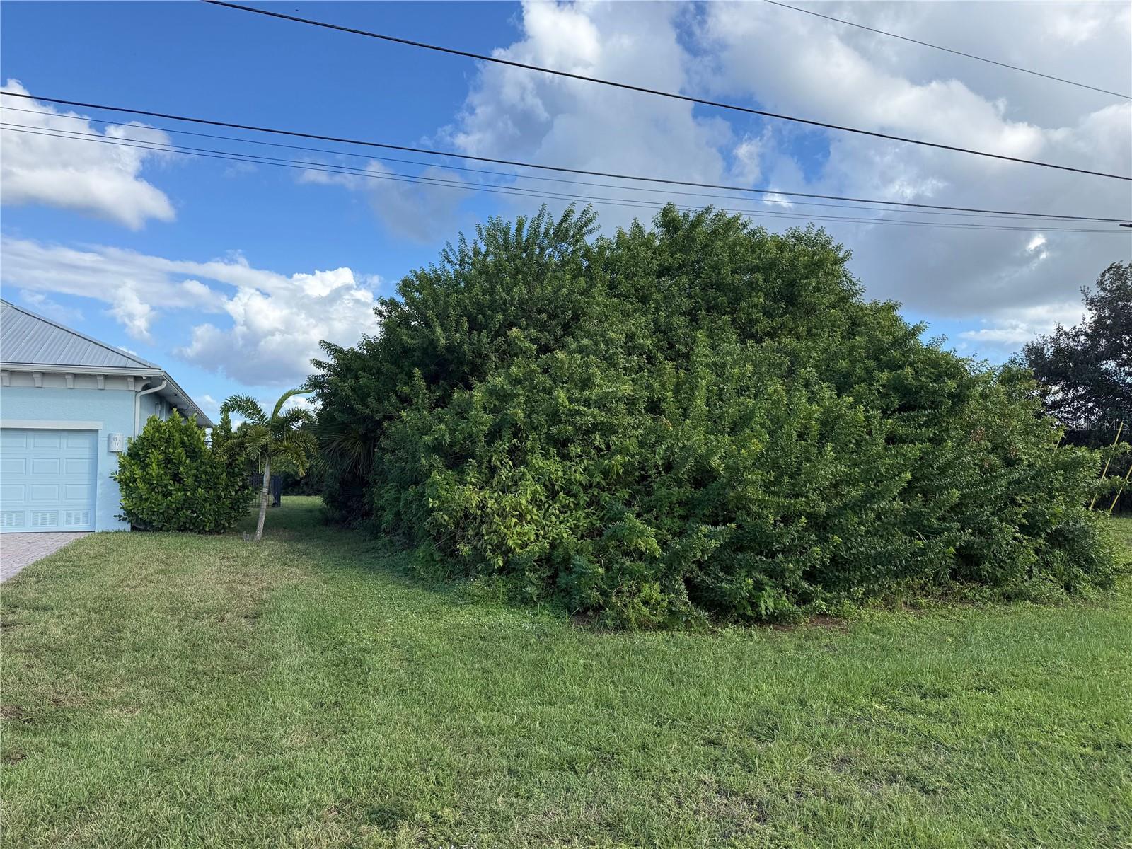 225 ANTILLA DRIVE, Rotonda West, FL 33947