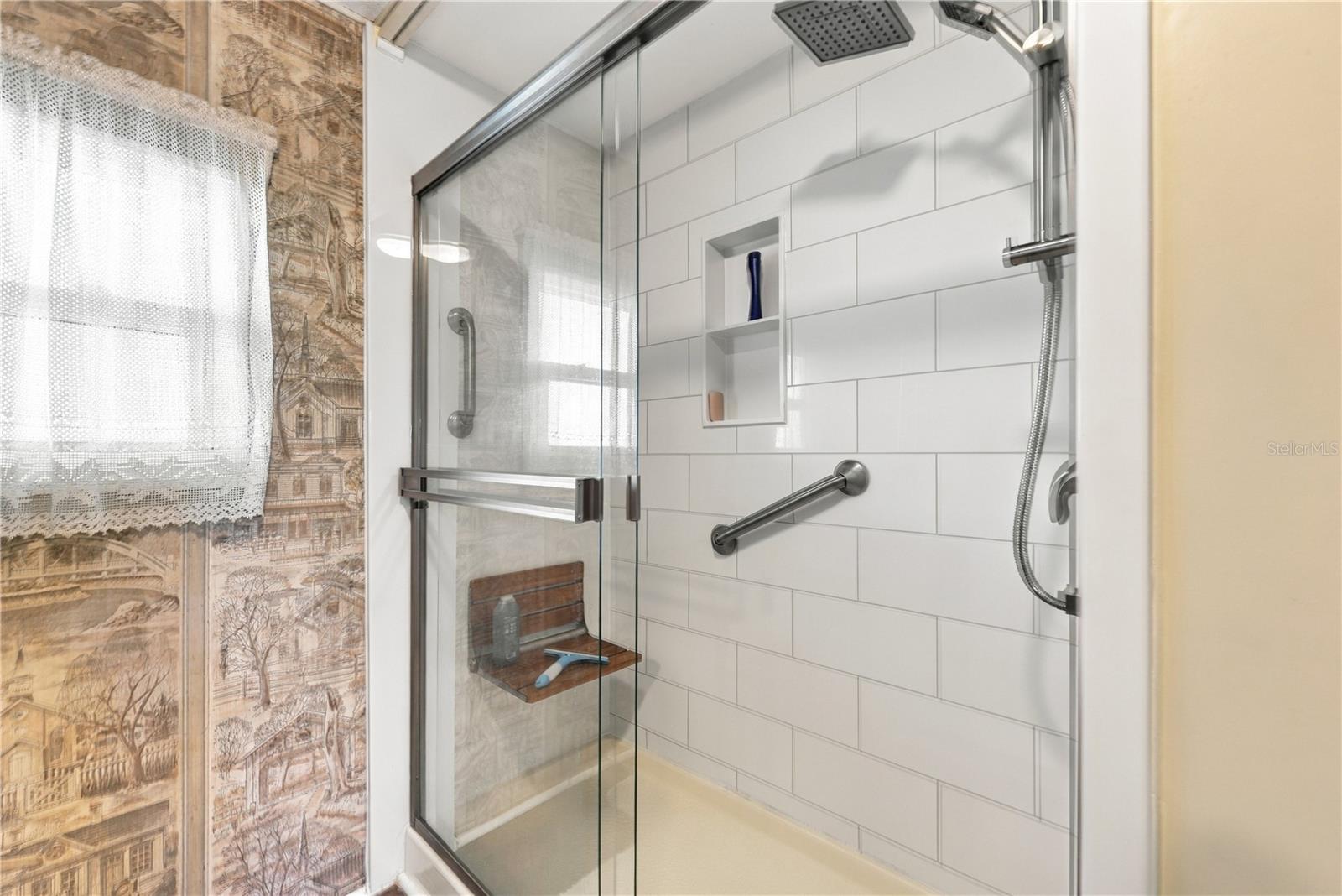 2nd Bathroom