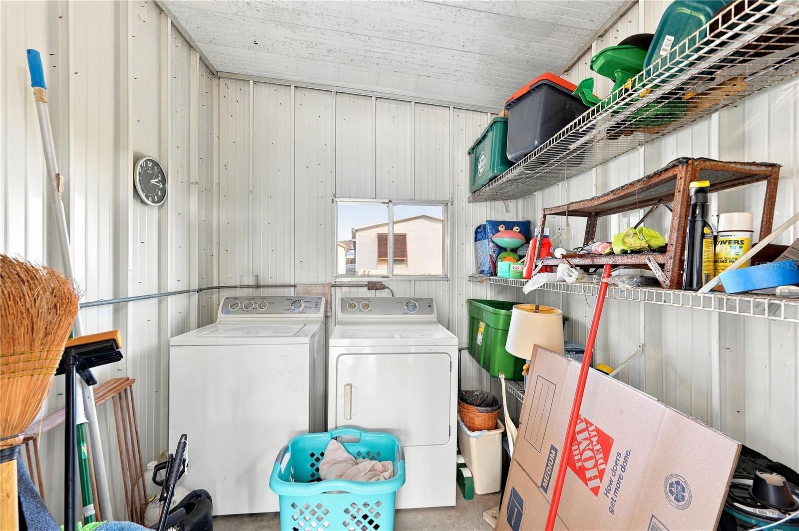 Shed w/Laundry