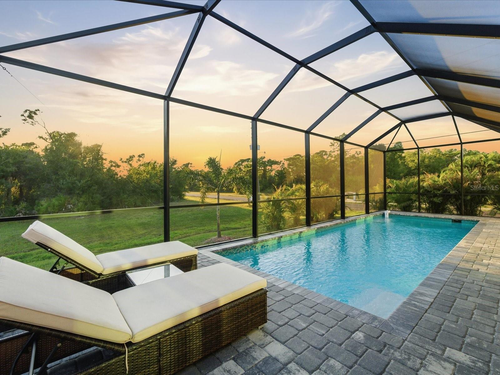 Incredible, 45' pool deck! Incredible, 45' pool deck!