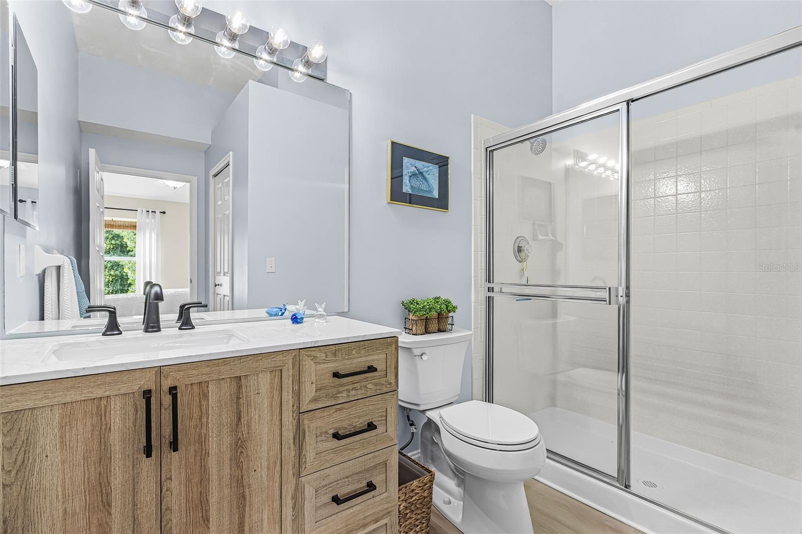 New bathroom, with space for all your needs