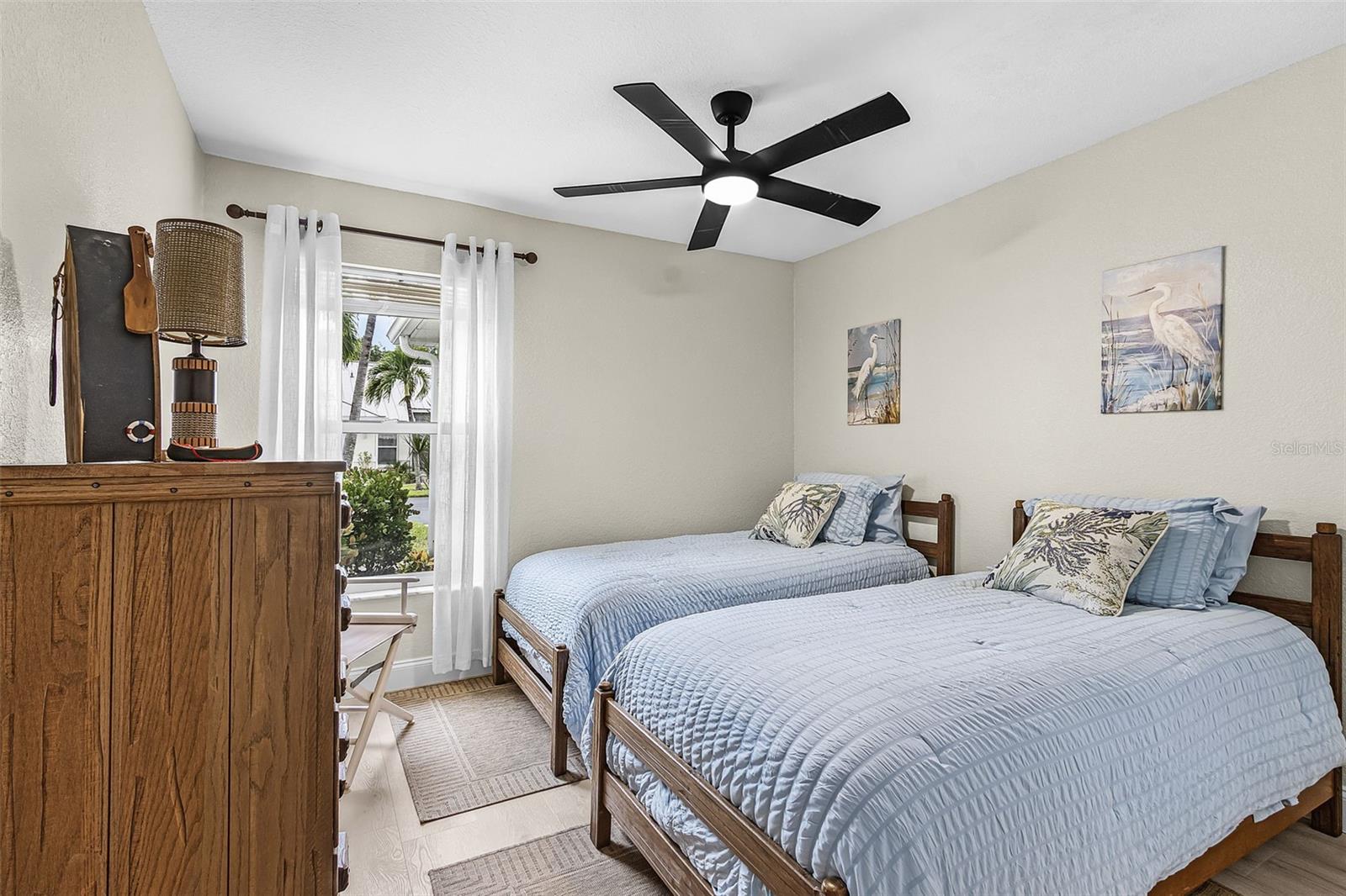 Guest bedroom very spacious and cozy